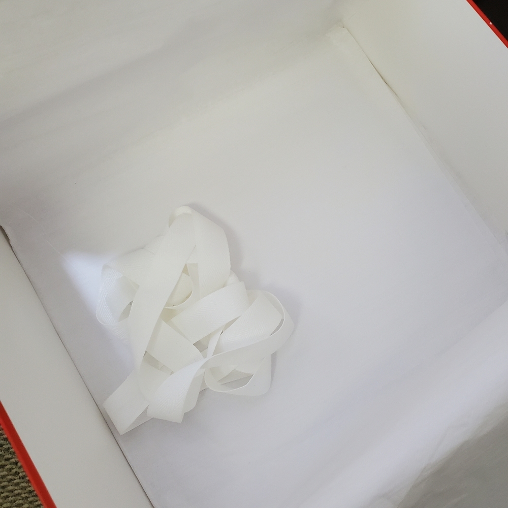 Coach Box - Picture 3 of 5